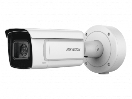 IP-камера Hikvision DS-2CD5A46G0-IZ/UH